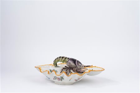 Antipastiera in maiolica policroma con aragosta, manifattura Le Nove Bassano
