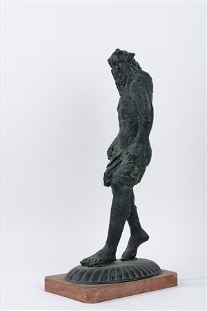 Scultura in bronzo raffigurante figura maschile, secolo XX