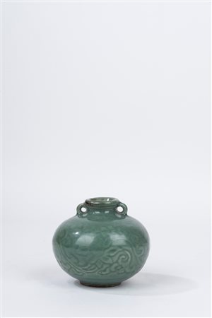 Piccolo vaso celadon biansato, Cina, secolo XIX