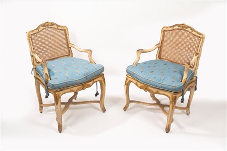 Coppia di poltrone Luigi XV, secolo XVIII