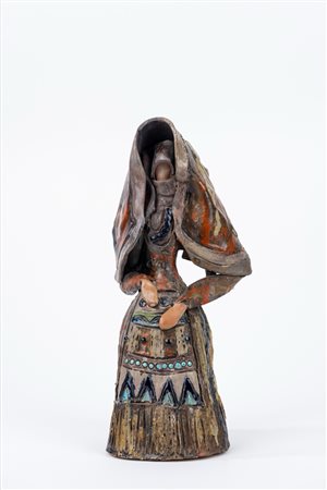 Scultura in ceramica policroma raffigurante donna in costume sardo, Emilia Palomba