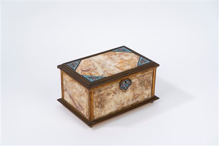 Cofanetto in onice e smalti policromi, fine secolo XIX - inizi secolo XX