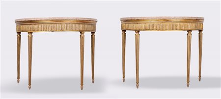 Coppia di consolle a demi lune in legno laccato e dorato, Napoli, Luigi XVI
