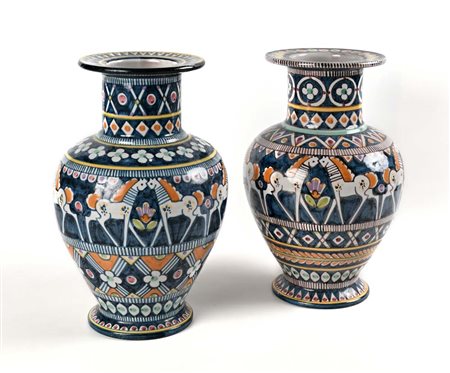 Vincenzo Pinto (Vietri sul Mare 1870 - Vietri sul Mare 1939) Coppia di vasi...