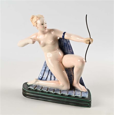 () Diana Cacciatrice Marchio del produttore sotto la base "Ceramiche...