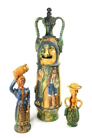 () Lotto di tre ceramiche, Seminara Lotto di tre ceramiche smaltate policrome...