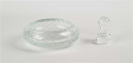 () Posacenere e pestello in vetro pesante incolore con inclusioni di bolle cm...