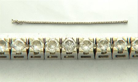 BRACCIALE BRACCIALE TENNIS. In oro bianco 18 kt interamente percorso da...