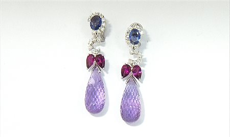 ORECCHINI COPPIA DI ORECCHINI PENDENTI. In oro bianco 18 kt perno e clip,...