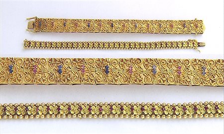 BRACCIALE LOTTO DI DUE BRACCIALI ANNI '50 CA. In oro giallo 18 kt con motivi...