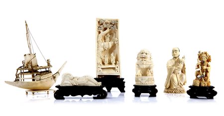 AVORIO LOTTO DI DIVERSE SCULTURE IN AVORIO, CINA, XX SECOLO, composto da un...