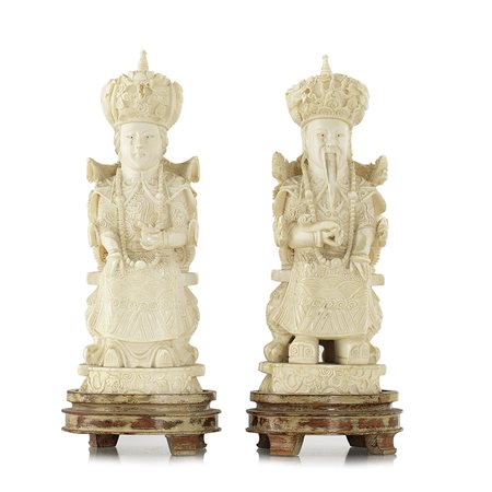AVORIO COPPIA DI SCULTURE IN AVORIO, CINA, INIZIO XX SECOLO, raffigurante...