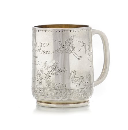 ARGENTI D'EPOCA MUG VITTORIANO IN ARGENTO, LONDRA, 1877, decoro inciso a...