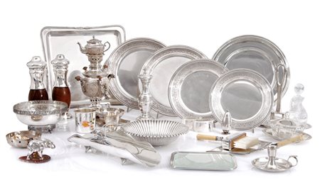 ARGENTI RECENTI LOTTO DI DIVERSI OGGETTI IN ARGENTO, XX SECOLO, composto da...