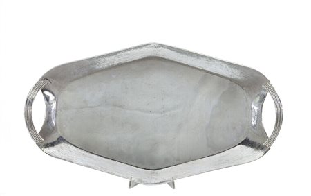 ARGENTI RECENTI VASSOIO IN ARGENTO, XX SECOLO, a doppio manico scanalato e...