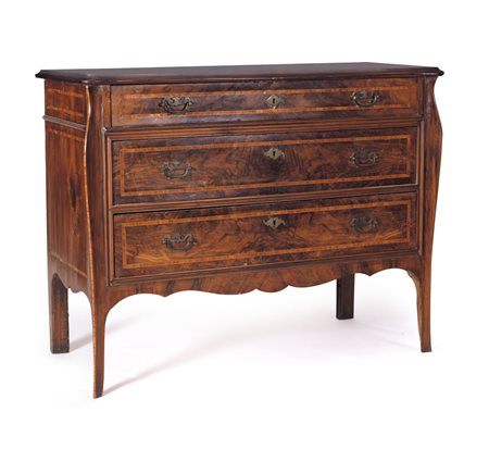 MOBILE DEL XIX SECOLO CASSETTONE IN LEGNI VARI, XIX SECOLO, fronte con tre...