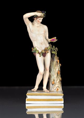 MEISSEN FIGURA DI BACCO IN PORCELLANA, MEISSEN, XIX SECOLO, su base quadrata...