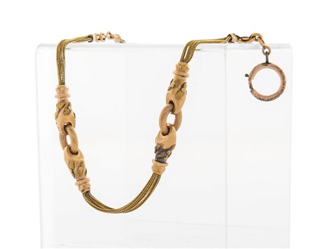 COMPLEMENTI PER OROLOGI CATENA DEL XIX SECOLO PER OROLOGIO DA TASCA.In oro...