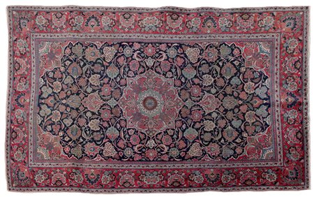 KESHAN Persia centrale (Reg. Kum)Di antica manifattura, Fine '800.Cm....