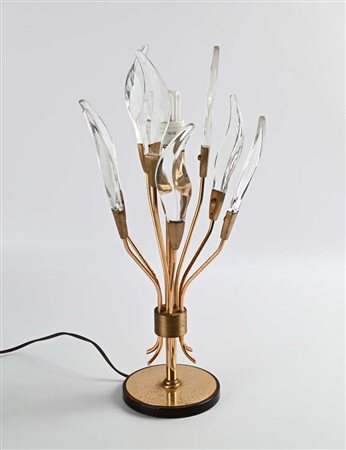 () Lampada da tavolo Struttura in metallo dorato e paralumi in vetro a forma...