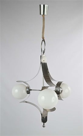 () Lampadario a sospensione Struttura in metallo e paralumi in vetro bianco...