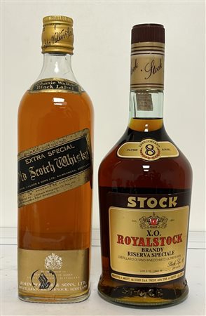 COPPIA DI BOTTIGLIE DI DISTILLATI