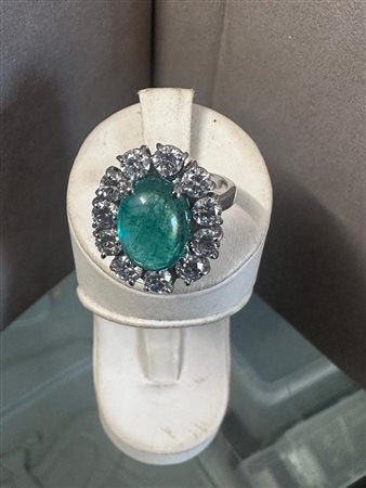 ANELLO IN ORO 18 CON SMERALDO E DIAMANTI LABGROWN