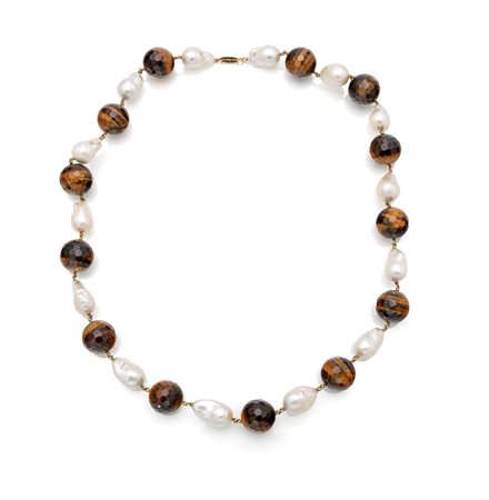 De Pascalis, Milano, collana in oro, perle e occhio di tigre Oro giallo...