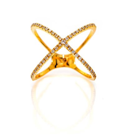 Anello ad incrocio in oro e brillanti Oro giallo 750/000. Peso complessivo...
