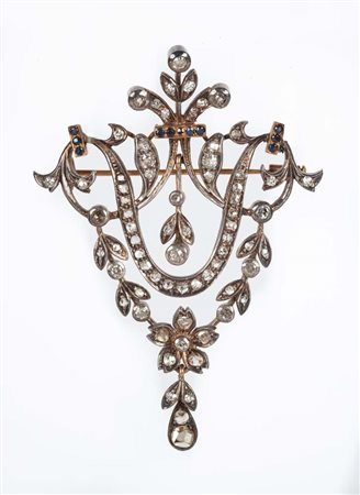 Spilla antica in oro e argento Oro a basso titolo e argento. Diamanti in...