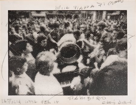 Giuseppe Chiari (Firenze 1926 - 2007)  - Nella piazza di Como..., 1972