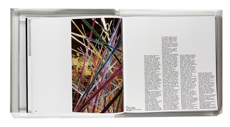 Passoni Franco, Arte e materie plastiche. Milano: Industria Pubblicazioni...