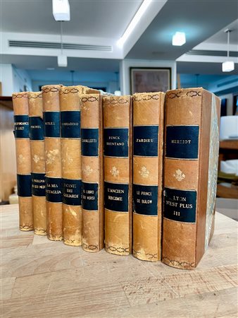 LETTERATURA E SAGGISTICA - Lotto unico di 8 titoli