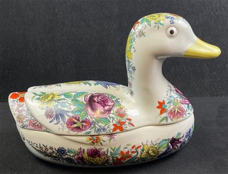 Piero Fornasetti Zuppiera "Anatra Fiorata" in ceramica decorata a fiori policrom