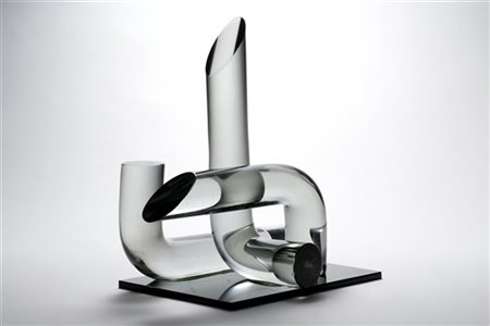 Livio Seguso Scultura. Murano, 1975. Vetro cristallo di forte spessore su base i