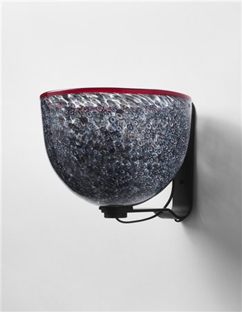 Gae Aulenti Lampada da parete della serie "Neverrino". Produzione Vistosi, Muran