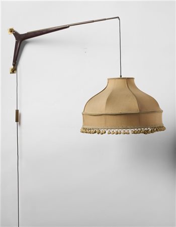 Stilnovo (Attribuito)
Lampada da parete estensibile a saliscendi in ottone e leg