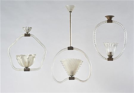 Manifattura di Murano Lotto di tre lampade a sospensione ad una luce. Anni '30/'