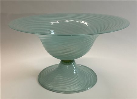 Manifattura di Murano Alzata in vetro soffiato costolato a spirale azzurro trasp