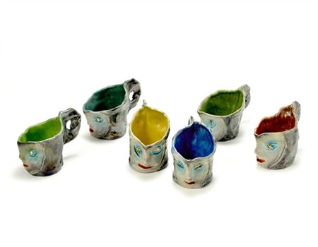 Lino Berzoini Lotto di sei piccole tazze raffigurati un volto. Manifattura Ceram