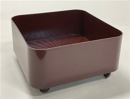 Anna Castelli Ferrieri Fioriera modello "4682". Produzione Kartell, Milano, anni