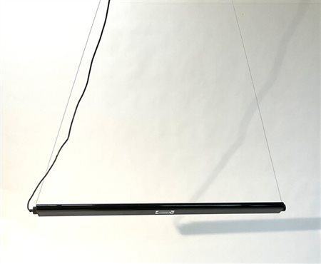 Ernesto Gismondi Lampada a sospensione modello "Aton Barra". Produzione Artemide