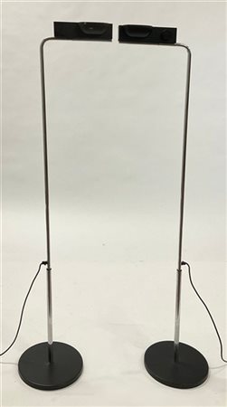 Ernesto Gismondi Coppia di lampade da terra modello "Camera terra 500". Artemide