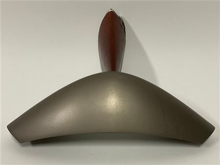 Josep Lluscà Lampada da parete modello "Servul W". Produzione Arteluce, Milano,