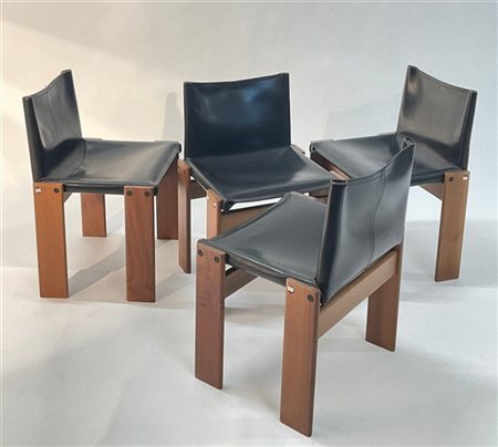 Afra Scarpa (1937-2011) e Tobia Scarpa (1935) Quattro sedie modello "Monk". Prod