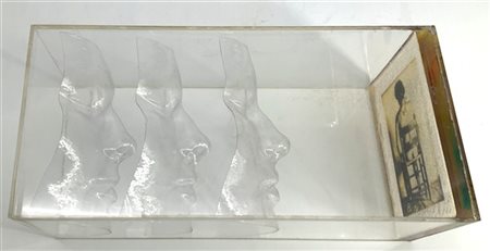 PAOLO BUGGIANI "Posizione attimo con corpo seduto" 1973
plexiglass
cm 14,5x30,5x