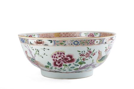 Punch bowl in porcellana Famiglia Rosa, l'esterno decorato con motivi peonie fi