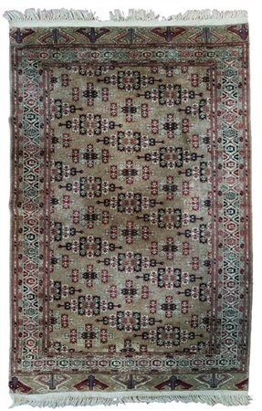 Tappeto Yomut Kerki, Turkestan occidentale, secolo XX. Decoro all over con file