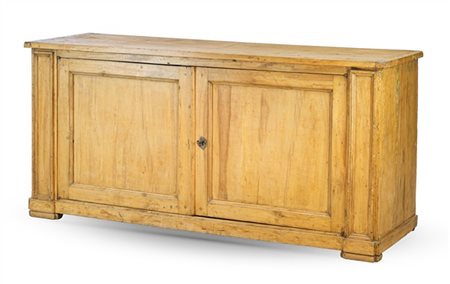 Credenza a due ante pannellate in legno decapato. Secolo XIX (cm 177x84x58) (di