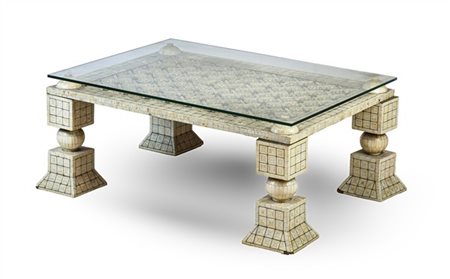 Tavolino da salotto di forma rettangolare interamente rivestito in placche d'os